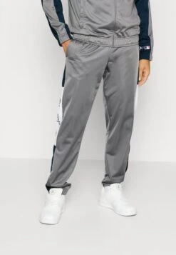 Champion NEW YORK YANKEES TRACKSUIT - Trainingsanzug - Grey/dark Blue -Pier One Verkäufe 09afb83d5b1b44319270892c4127e021