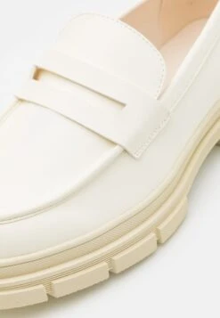 YOURTURN Slipper - White -Pier One Verkäufe 0f9efad57a7c4f4a92a95083573a0d93