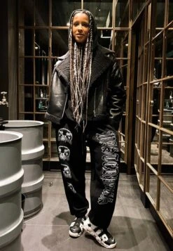 YOURTURN UNISEX - Sweatshirt - Brown -Pier One Verkäufe 27dd5b1492ae4433b6b26f82708bd4b7