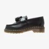 Dr. Martens ADRIAN - Slipper - Black -Pier One Verkäufe 4f78f0f6f950473484fe5c0fd21eec5b