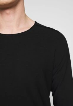 DRYKORN RIK - Strickpullover - Black -Pier One Verkäufe 599c0a1b544e42ab91f5262254c8a933