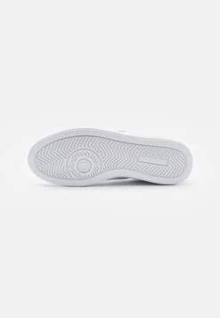 Lacoste GRADUATE PRO - Sneaker Low - White -Pier One Verkäufe 6b43c572f23b4bab8a14eb5bff8db0ba