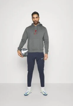 Nike Performance LIVERPOOL FC CLUB HOODIE - Sweatshirt - Smoke Grey/tough Red -Pier One Verkäufe 7d9d7aa90f8b48cab3e976f1a2990550