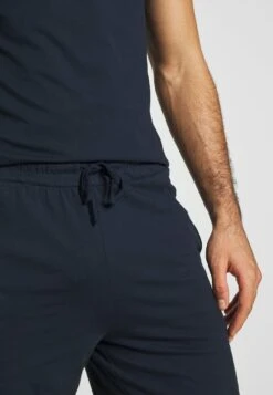 Pier One Nachtwäsche Set - Dark Blue 12 Pier One Nachtwäsche Set - Dark Blue -Pier One Verkäufe abffe87bb0f94982aafc8dc6394659d1