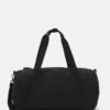 Pier One UNISEX - Sporttasche - Black 2 Pier One UNISEX - Sporttasche - Black -Pier One Verkäufe bfd8adb083b74d148c981ccf2273723f