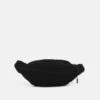 Pier One UNISEX - Gürteltasche - Black -Pier One Verkäufe d184f8ac0fe74deabe6e37372fa5dbb9