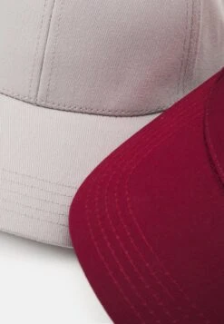 Pier One UNISEX 2 PACK - Cap - Light Grey/berry -Pier One Verkäufe db52e4bec20b4e21a2d423baba99be86