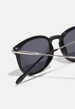 Pier One Sonnenbrille - Black -Pier One Verkäufe e1238979fc144555bfd451a98b4e6bbf
